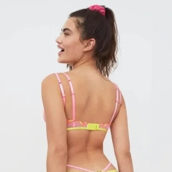 NWT For Love & Lemons x Victoria's Secret Tossed Heart embroidery Bra, XS - Picture 5 of 13